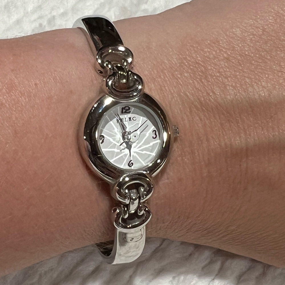 Relic stainless women/ladies dress formal small face watch